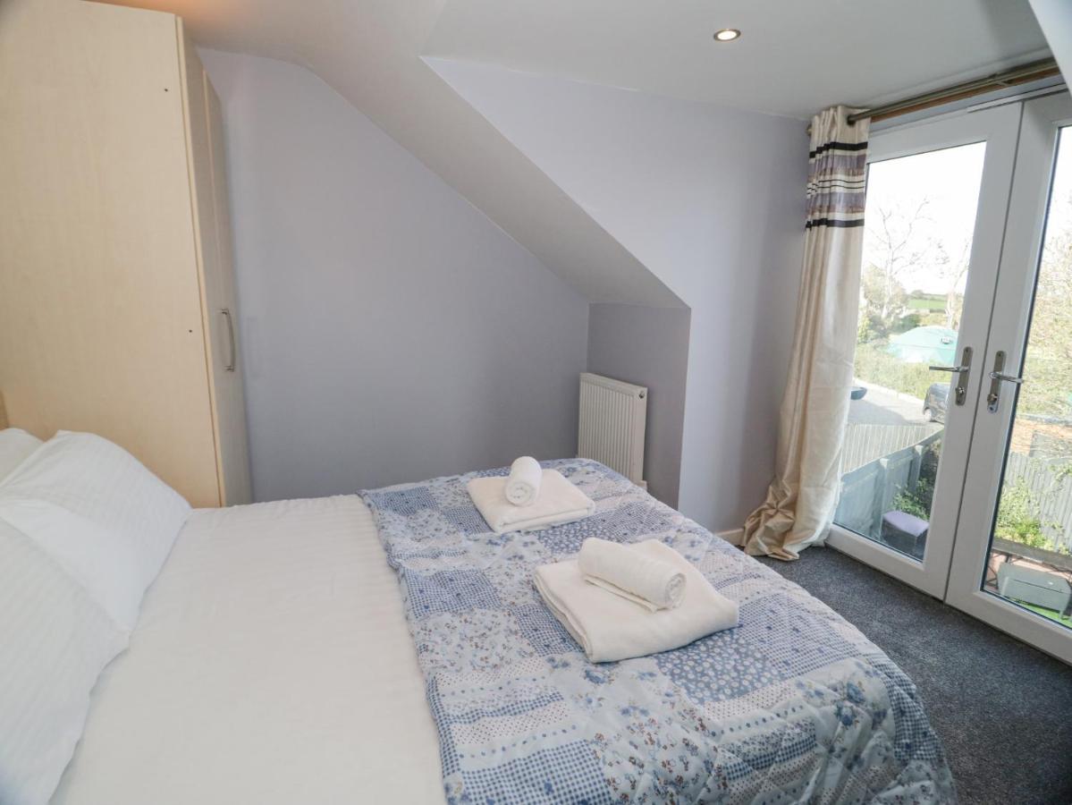 Hunters Cottage Benllech Esterno foto