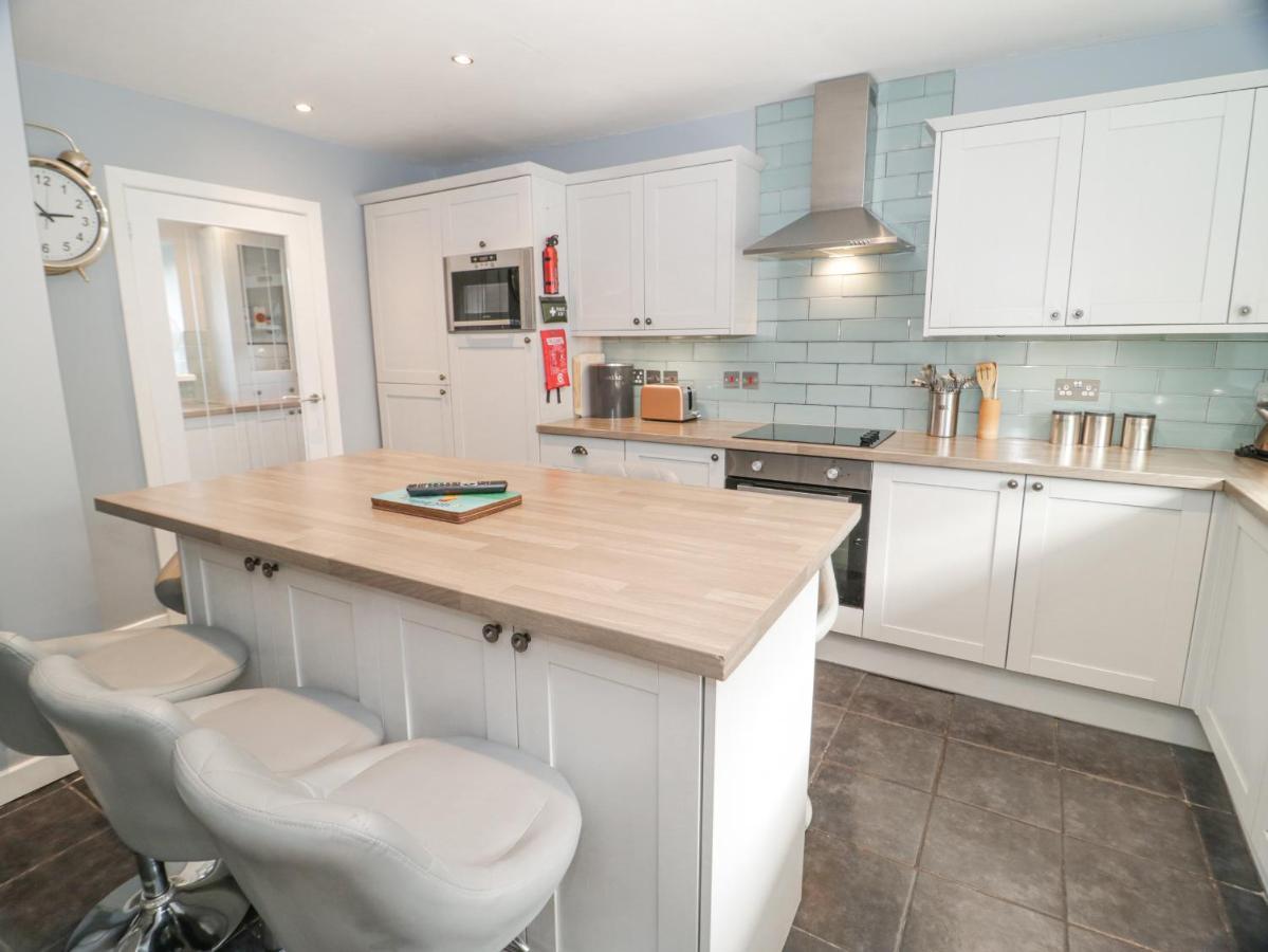 Hunters Cottage Benllech Esterno foto